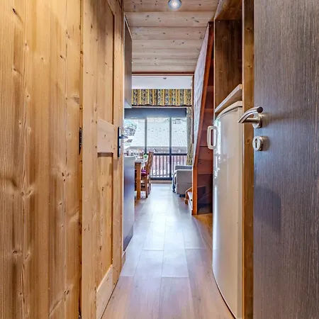 アパート Cozy Duplex With Balcony, Parking & Mountain View - Le Silveralp *