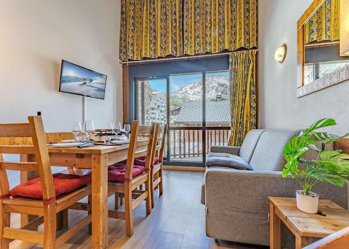 Cozy Duplex With Balcony, Parking & Mountain View - Le Silveralp *