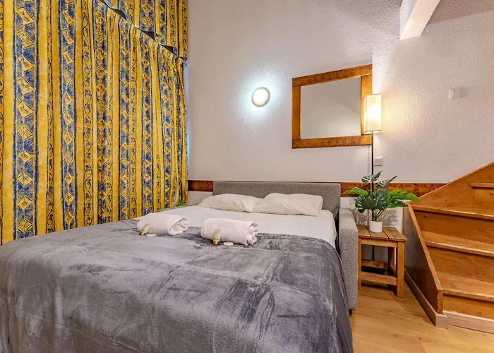 Cozy Duplex With Balcony, Parking & Mountain View - Le Silveralp * 발토랑스