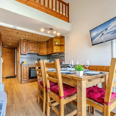 Apartamento Cozy Duplex With Balcony, Parking & Mountain View *