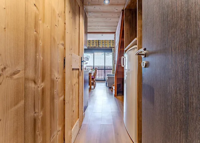 公寓 Cozy Duplex With Balcony, Parking & Mountain View - Le Silveralp *